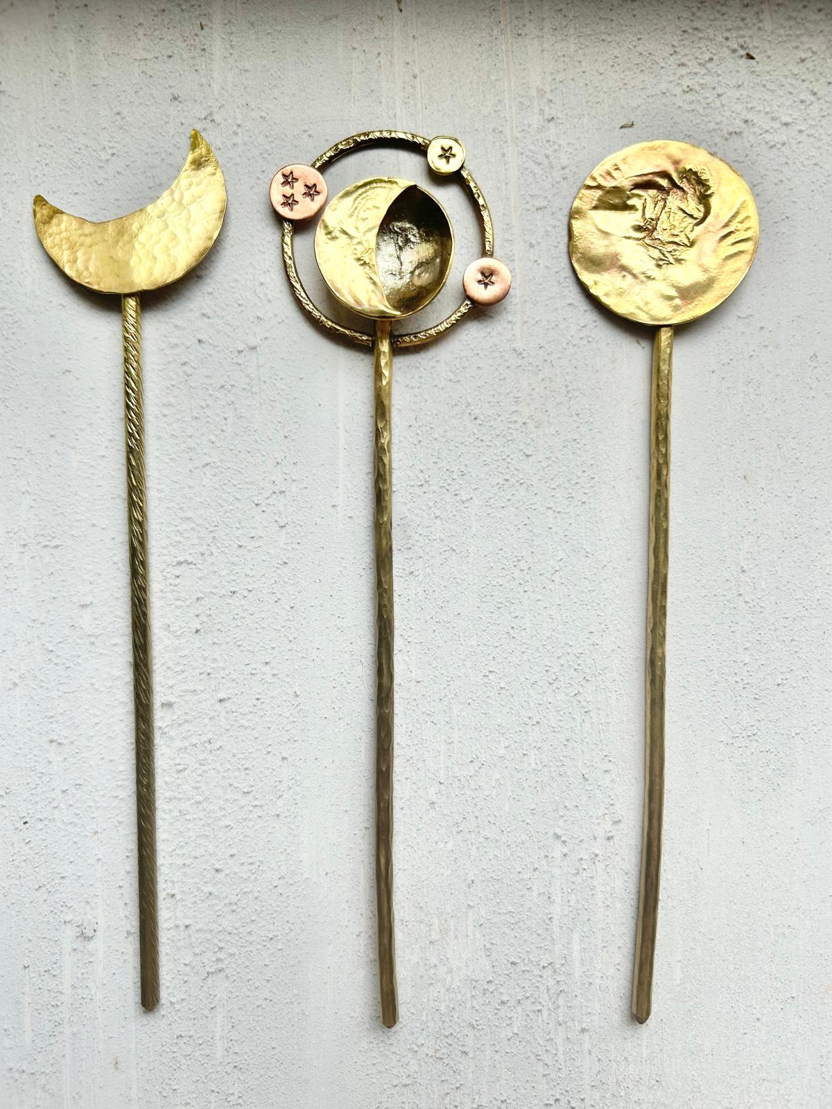 Messy Hair Sticks