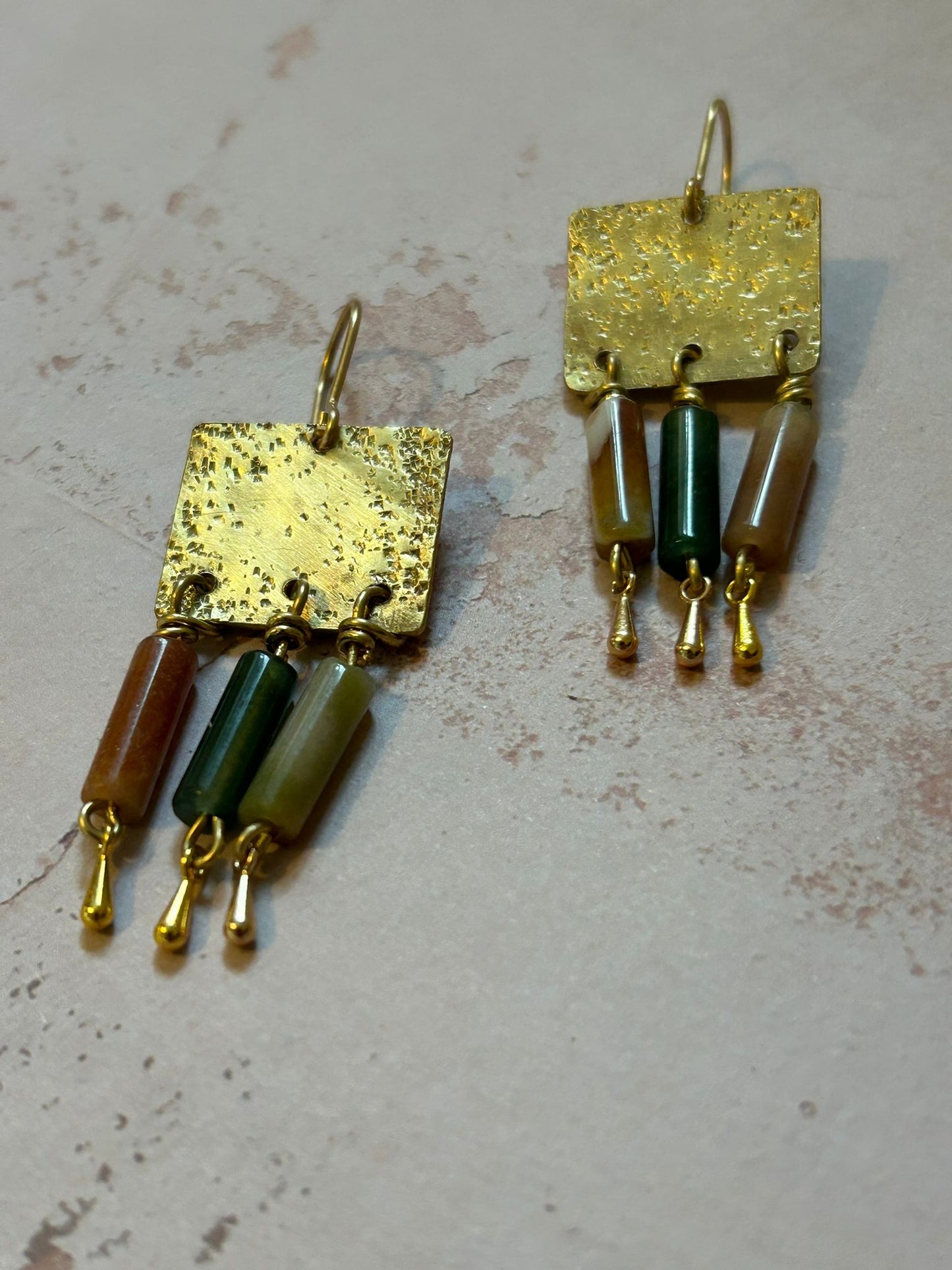 Agate drop earrings